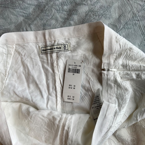 Women’s Abercrombie, lace shorts, size, large, set of two. - Picture 4 of 5